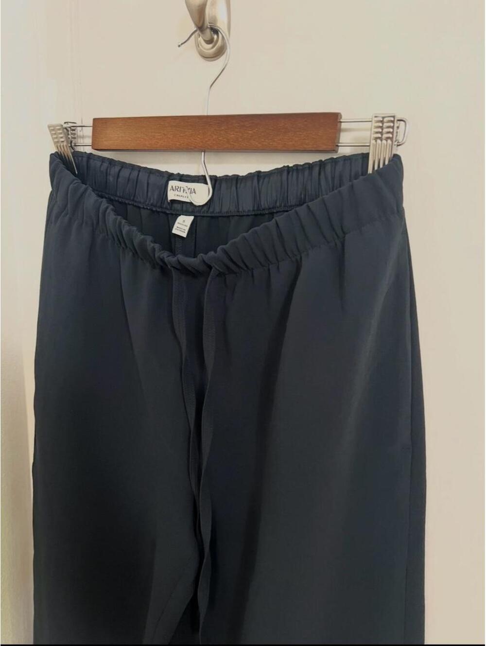 Aritzia Lodge Pants - Crepette | Dark Night Navy | Size S Regular - Picture 2 of 4